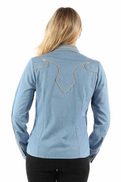 This Vintage Western Top Features A, Back