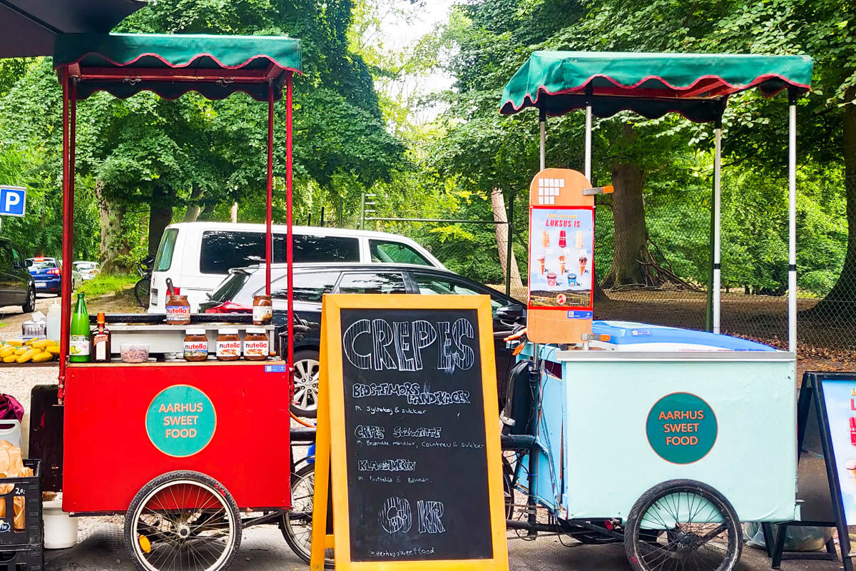 Aarhus Sweet Food: Crepes, Brændte Mandler & Kaffe