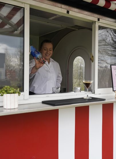 Billede 2 af 4 af Cocktailvogn: Drinks on Wheels