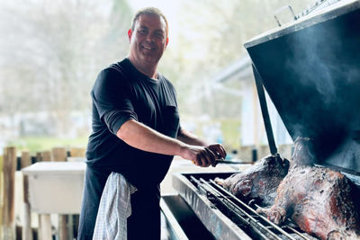 Billede 2 af 4 af Helstegt pattegris uden tilbehør