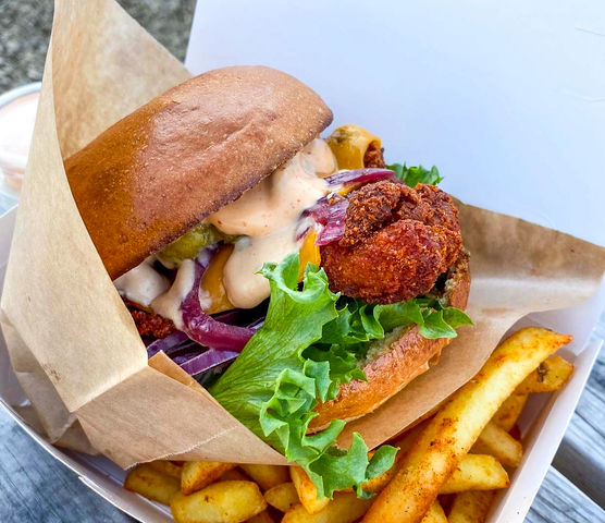 Billede 2 af 5 af Flammegrillede og smagfulde brioche-burgers