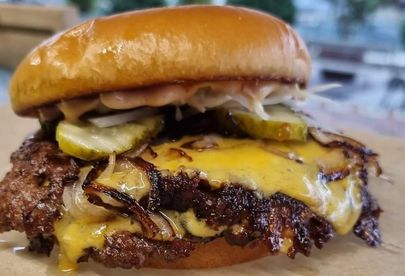 Billede 2 af 8 af Hill's grill: Double smash & belgian fries