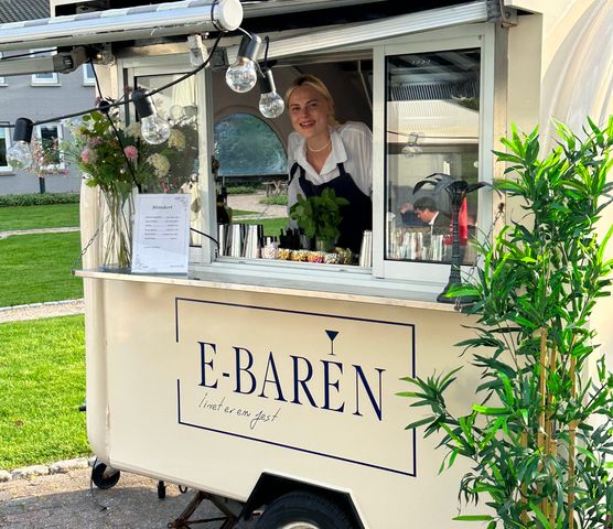 Billede 2 af 11 af Cocktailvogn med erfarne bartendere og friske råvarer