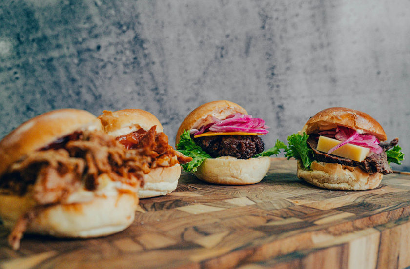 Billede 1 af 5 af Sliders med smag af lykke: Flankesteak, kylling, pulled pork m.fl.