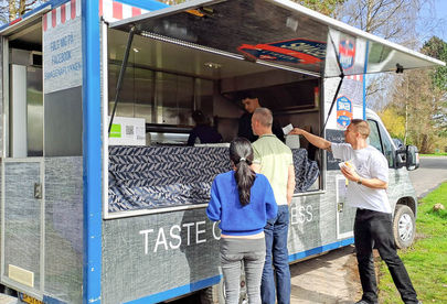 Billede 5 af 5 af Durum med smag af lykke: Okse, kylling og falafel