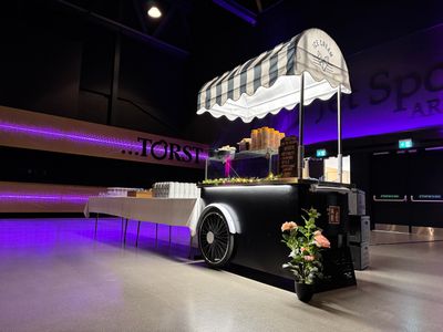 Billede 1 af 16 af Conrads & Coffee × Okkels Is Viborg