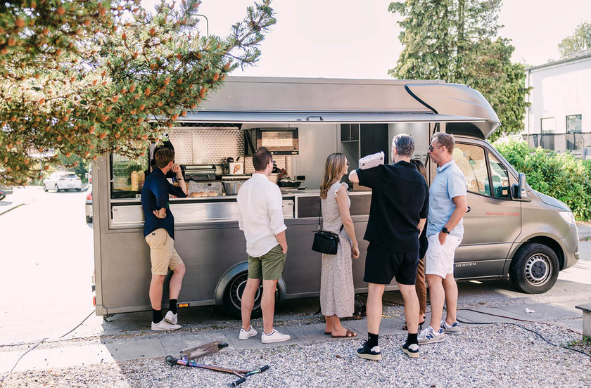 Billede 1 af 5 af Josh's signatur burgers fra foodtruck
