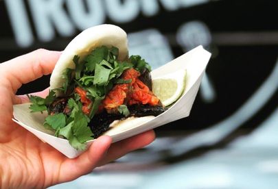 Billede 2 af 10 af Autentiske asiatiske bao buns fra charmerende gastrotruck