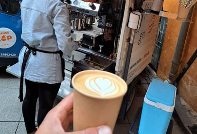 Billede 5 af 5 af Kaffe-tuk tuk med chai latte, iskaffe og filter
