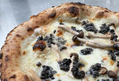 Billede 5 af 5 af Napoli på hjul: Autentiske pizzaer fra brændefyret ovn
