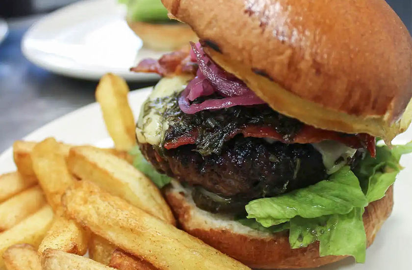 Billede 1 af 6 af Smagfulde brioche burgers: Frisk, sprød & saftig