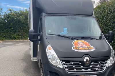 Billede 2 af 3 af Foodtruckens julefrokost med alle klassikerne