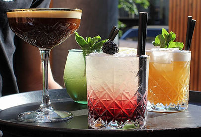 Billede 3 af 10 af Førsteklasses cocktailbar med professionelle bartendere