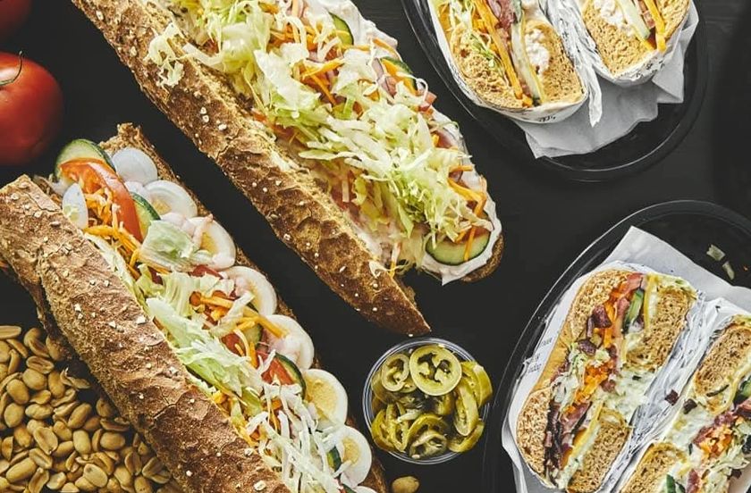 Billede 1 af 7 af Cafe Skyttens friske sandwiches med hjemmelavede dressinger
