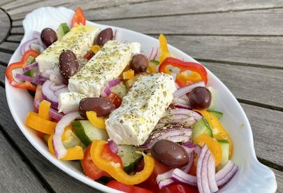 Billede 3 af 5 af Græske Gyros med Hjemmelavet Tzatziki og Fritter