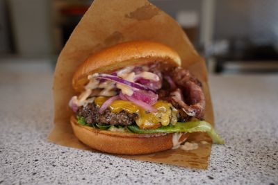 Billede 1 af 3 af Klassiske amerikanske burgere med et moderne twist