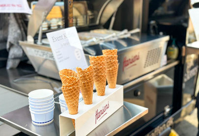 Billede 4 af 7 af Tasting fra isvogn med lækker Hansen Is