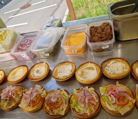 Billede 4 af 19 af Saftige smash burgers fra grillen-altid frisk