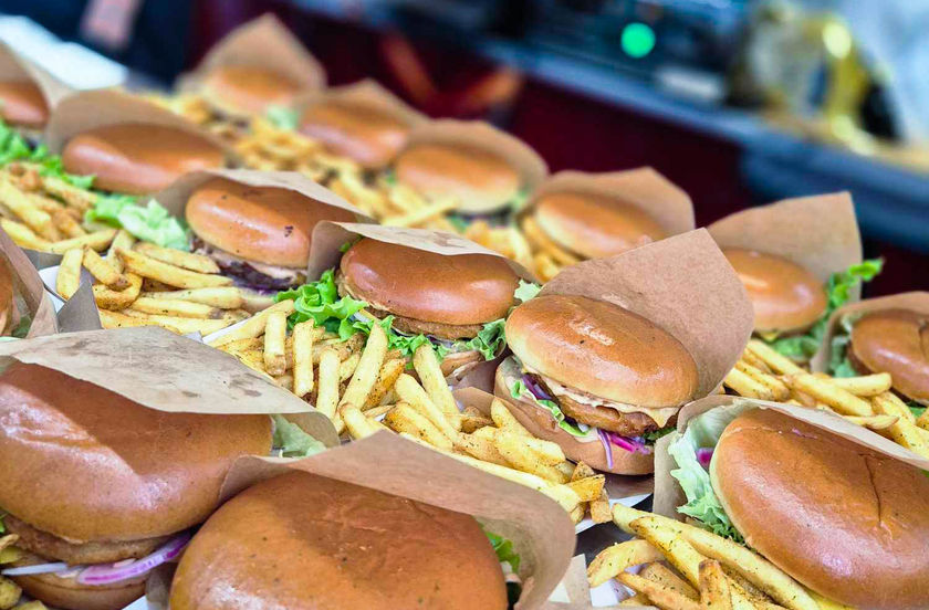 Billede 1 af 3 af The Original Burger: Med fritter og sodavand