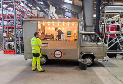 Billede 4 af 9 af Sprød og smagfuld fish 'n' chips fra retro veteranvogn