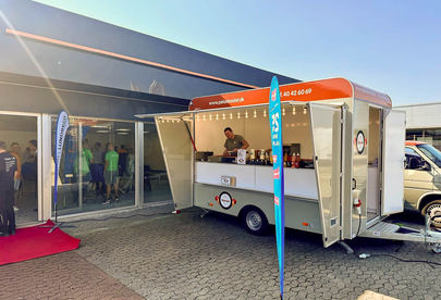 Billede 2 af 9 af Sprød og smagfuld fish 'n' chips fra retro veteranvogn