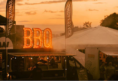 Billede 5 af 10 af Amerikansk BBQ: Smoked ribs på hickorytræ fra Ozark-bjergene