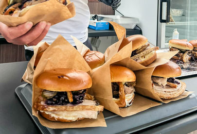 Billede 5 af 5 af Foodtruck med Slagterens Flæskestegssandwiches