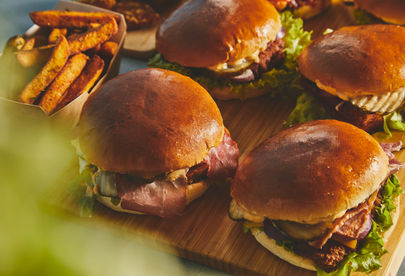 Billede 2 af 9 af Burgerness – saftige burgers ad libitum