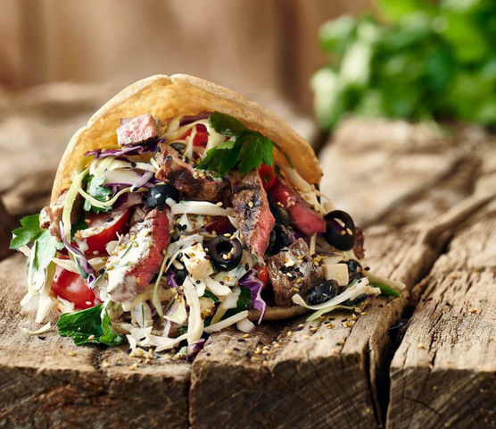 Billede 2 af 8 af Gourmet pitas og bowls ad libitum! Flammegrillet kød og halloumi