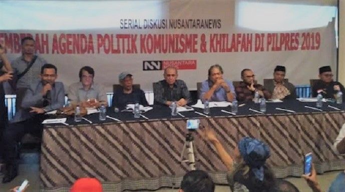 Boni Hargens (paling kiri) pada acara diskusi publik bertajuk Membedah Agenda Politik Komunisme dan Khilafah di Pilpres 2019. (FOTO: Istimewa)