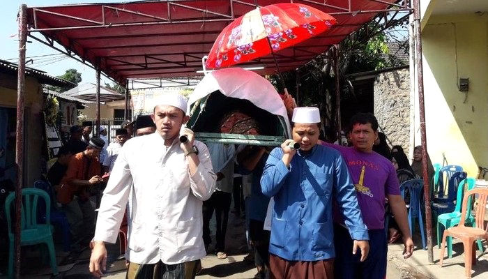 anggota kpps, kematian, pemilu 2019, ironi, negara demokrasi, nusantaranews