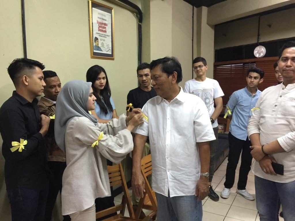 Delegasi Gerakan Pita Kuning Temui Hariman Siregar Bahas Tragedi Tewasnya Ratusan Petugas Pemilu 2019 (Foto Dok. NUSANTARANEWS.CO)
