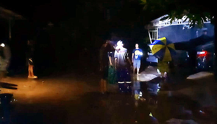 33 rumah dan 120 jiwa terdampak meluapnya Sungai Pengkol.