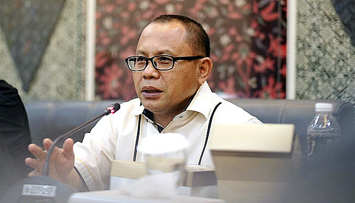 Pergub tak singkron dengan Perda, Gubernur Khofifah setengah hati jalankan Perda Obat Tradisional.