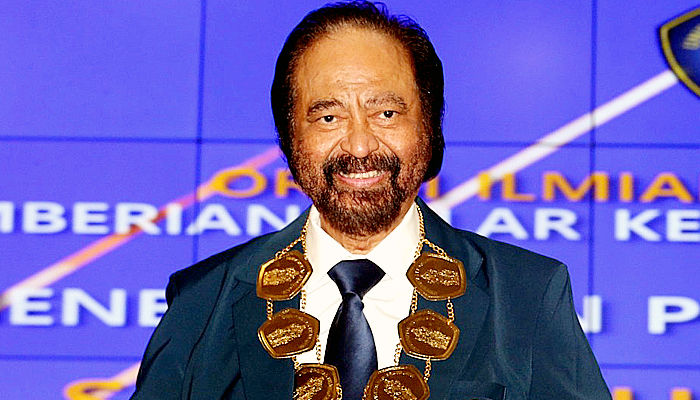 Raih Doktor Honoris Causa, inilah orasi ilmiah Surya Paloh.