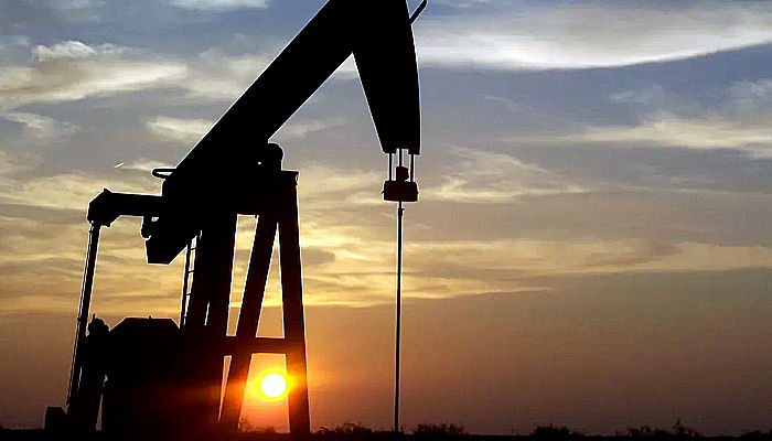 Impor minyak Rusia besar-besaran, India menghemat US$ 4,4 miliar.