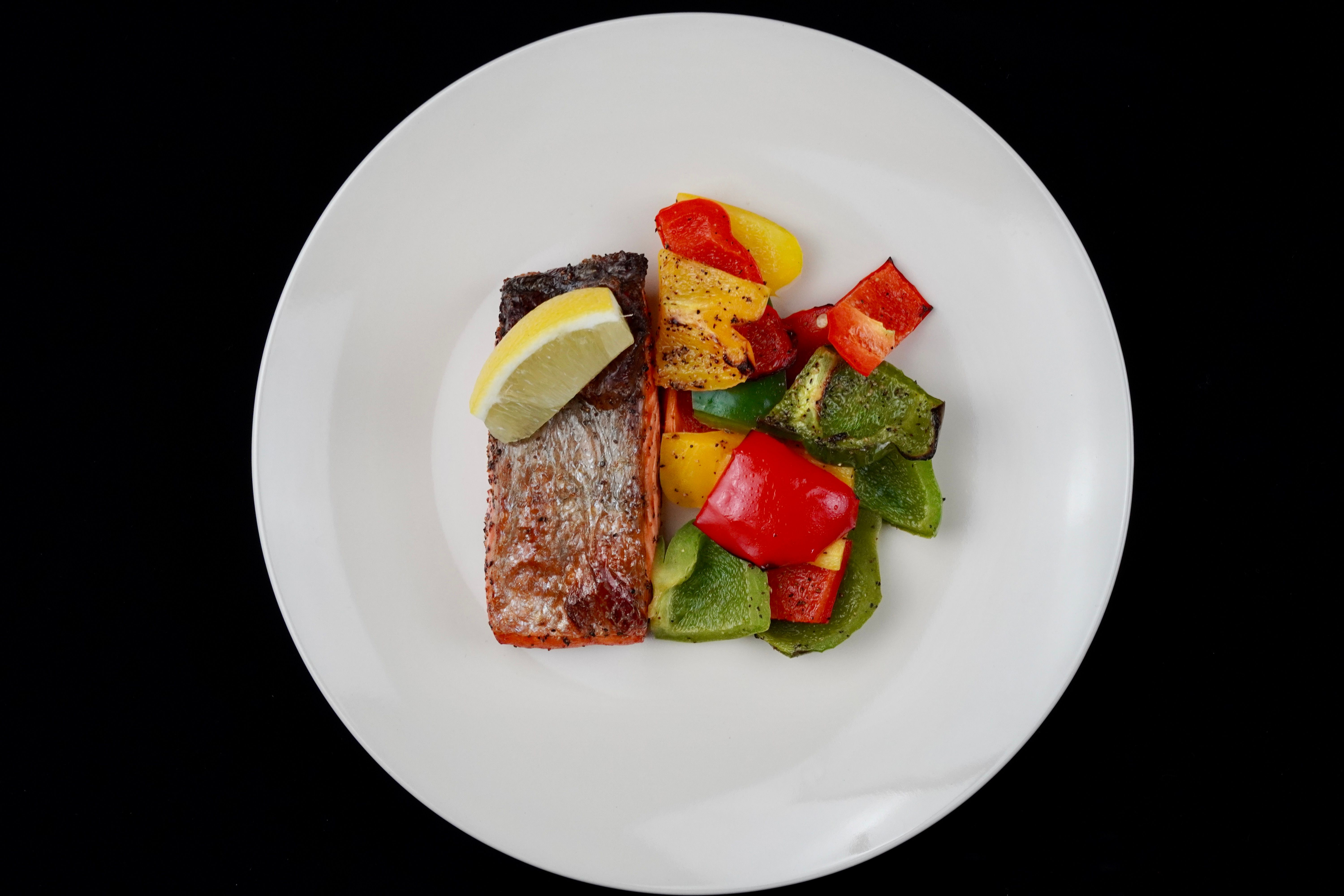 Salmon x Mixed Peppers - Nutrify Basics