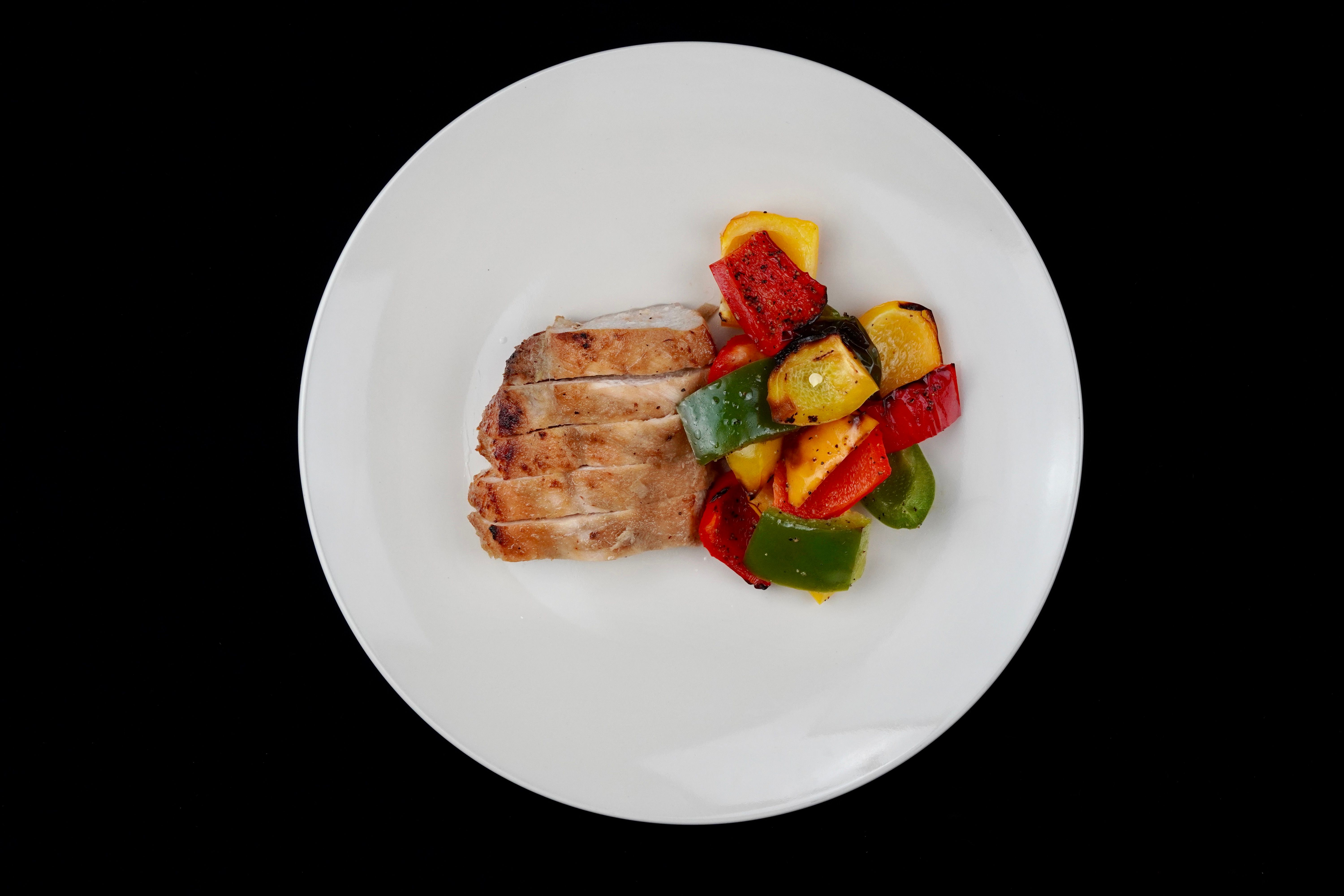 Satay Chicken Breast x Mixed Peppers - Nutrify Basics