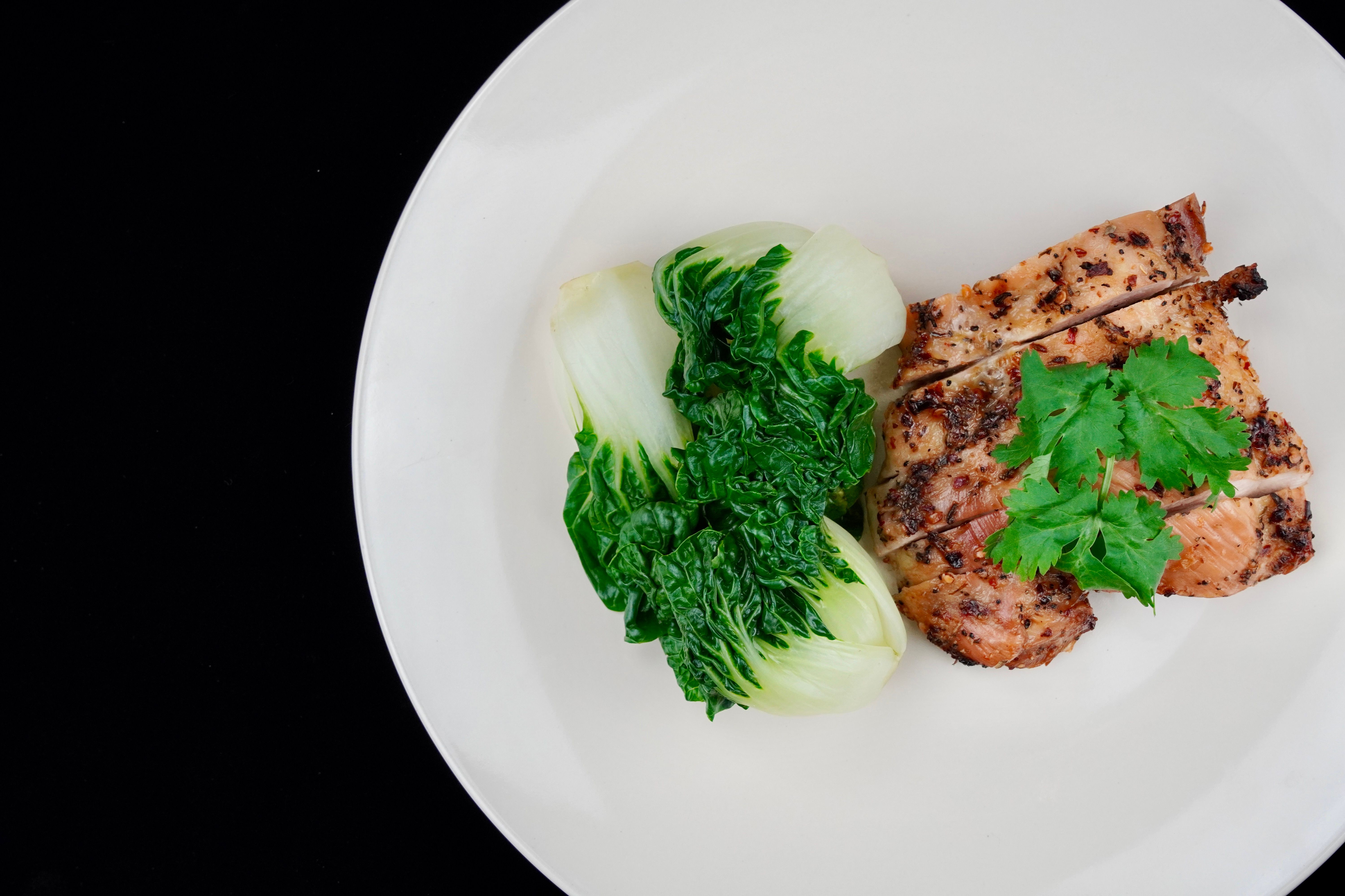 Baked Chili Pepper Chicken Thigh (Skinless)