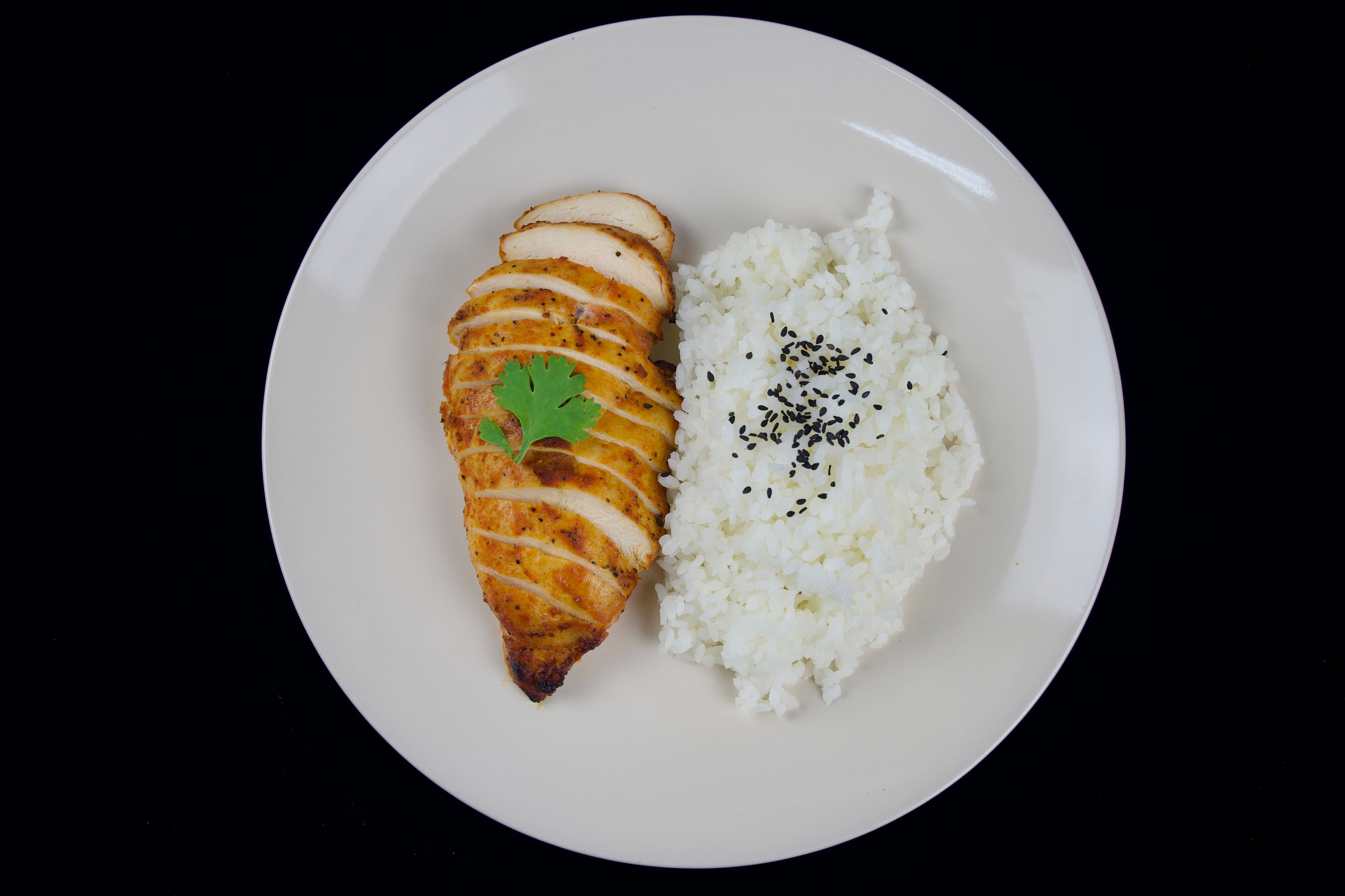 Peri Peri Chicken Breast x Short Grain Rice - Nutrify Basics