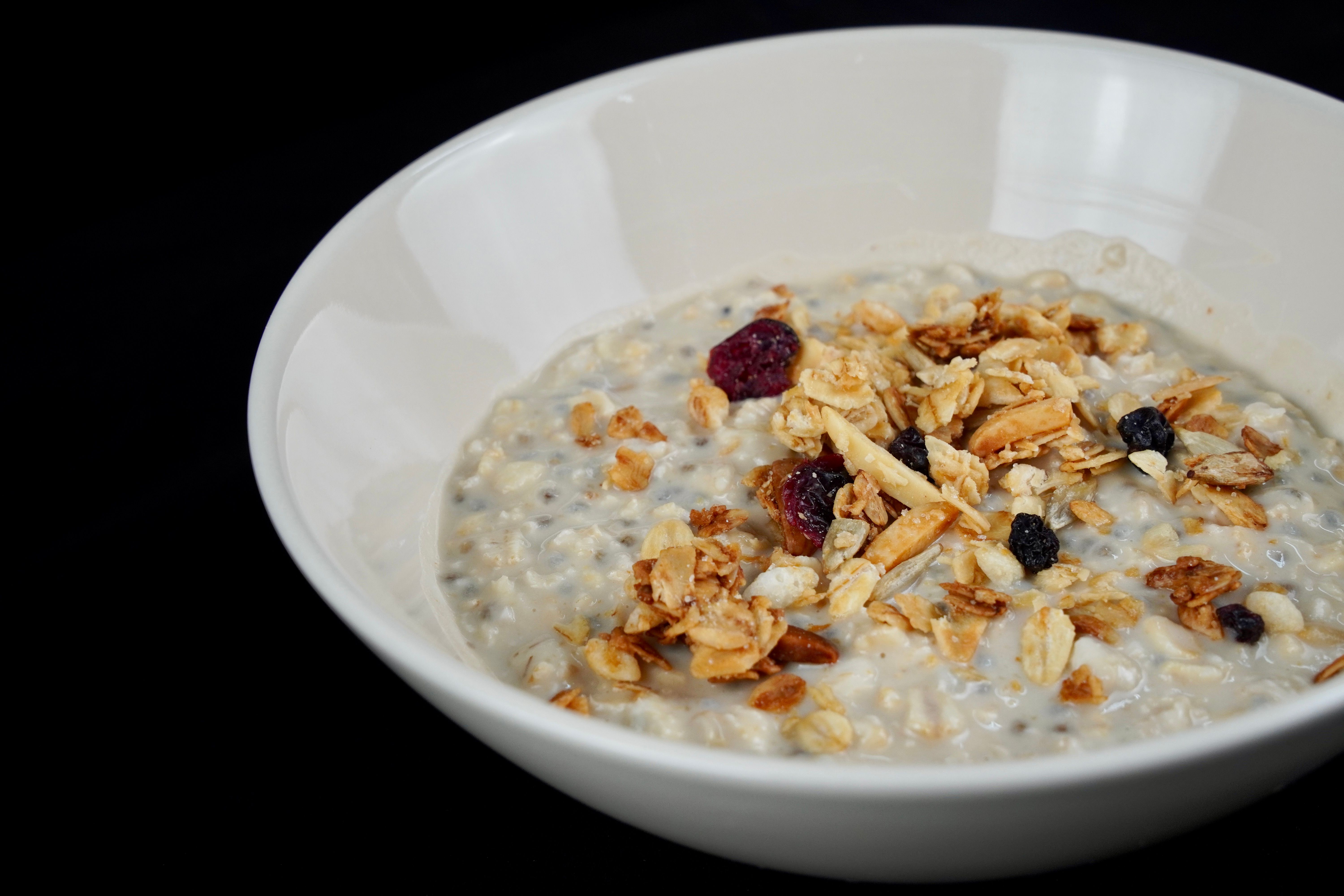 Overnight Protein Oats w/ Granola