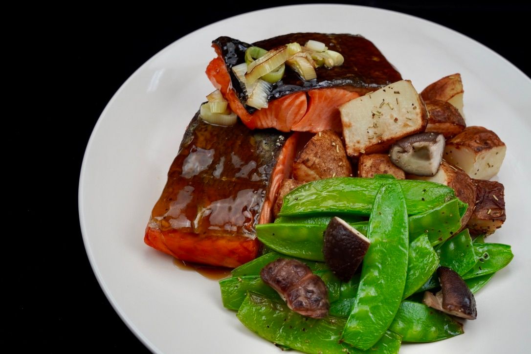 Salmon w/ Teriyaki Glaze