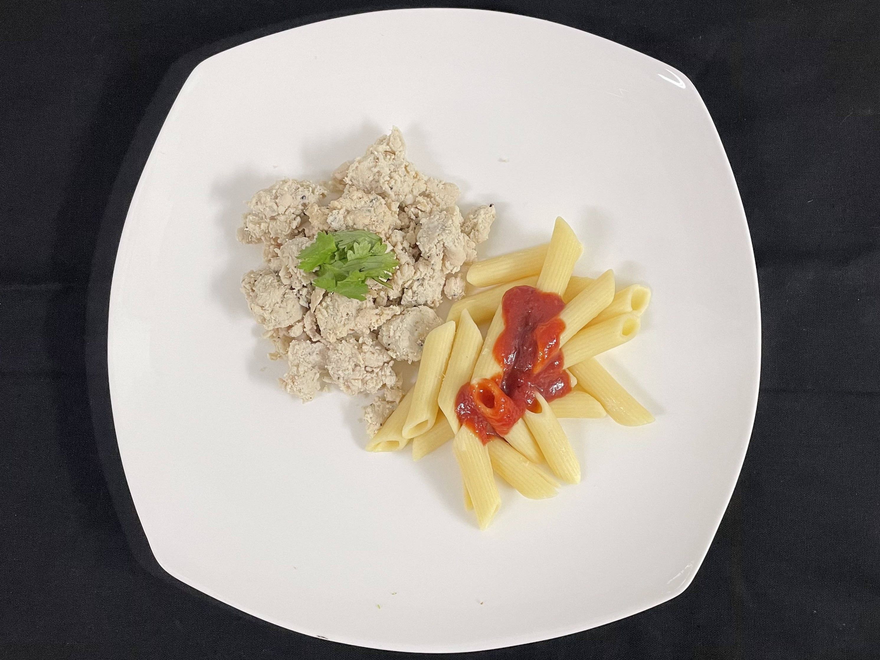 Minced Chicken x Pasta w/ Marinara Sauce - Nutrify Basics