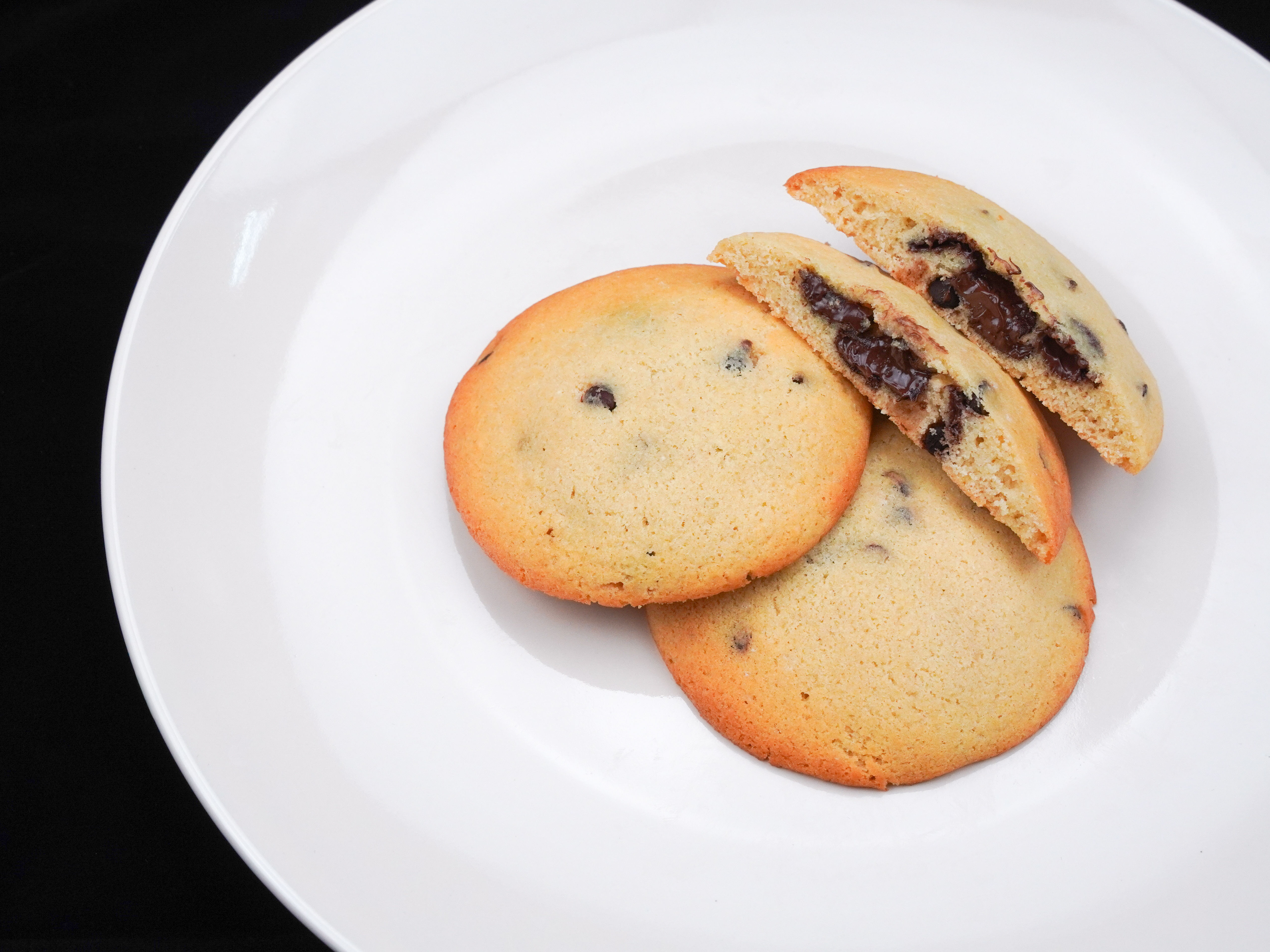 Double Choc Chip Protein Cookies - 3 pcs