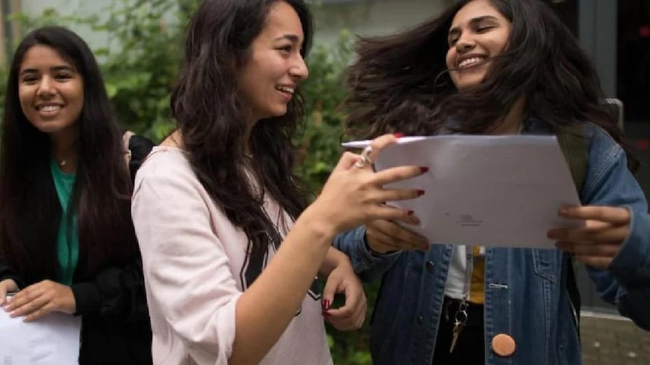 CBSE 2nd टर्म: 26 एप्रिलपासून ऑफलाइन पद्धतीनं होणार 10वी आणि 12वीच्या परीक्षा