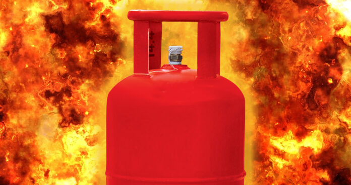 Massive gas cylinder explosion in Chhatrapati Sambhajinagar