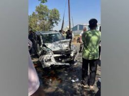 A strange incident of a tourist woman from Pune has come to light. The tourist woman drove her car recklessly in a drunken state in Alibaug and hit local vehicles.