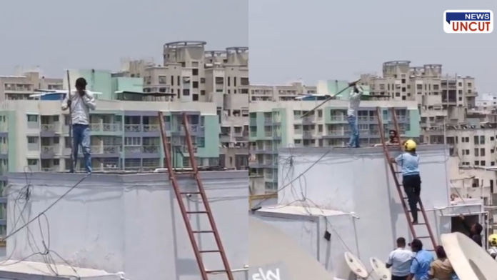 Firefighters rescue man who climbed on water tank in Kondhwa