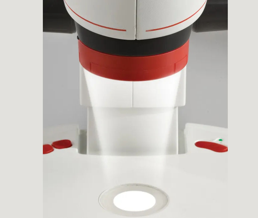 Labomed Luxeo 2S Microscope Advantages