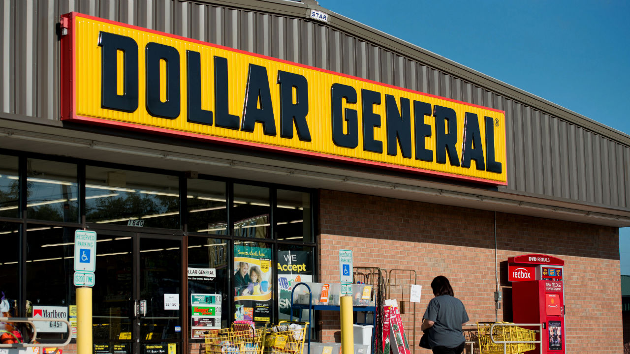Dollar General says it still wants to acquire rival Family Dollar